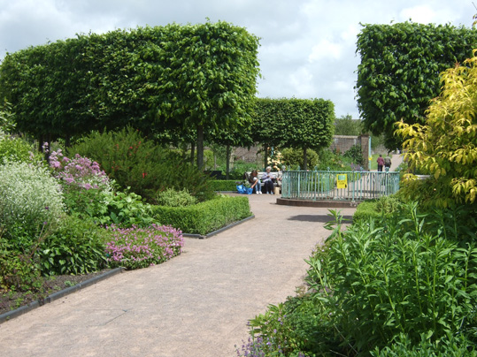 Walled Garden image 4